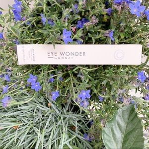 Eye Wonder by Monat